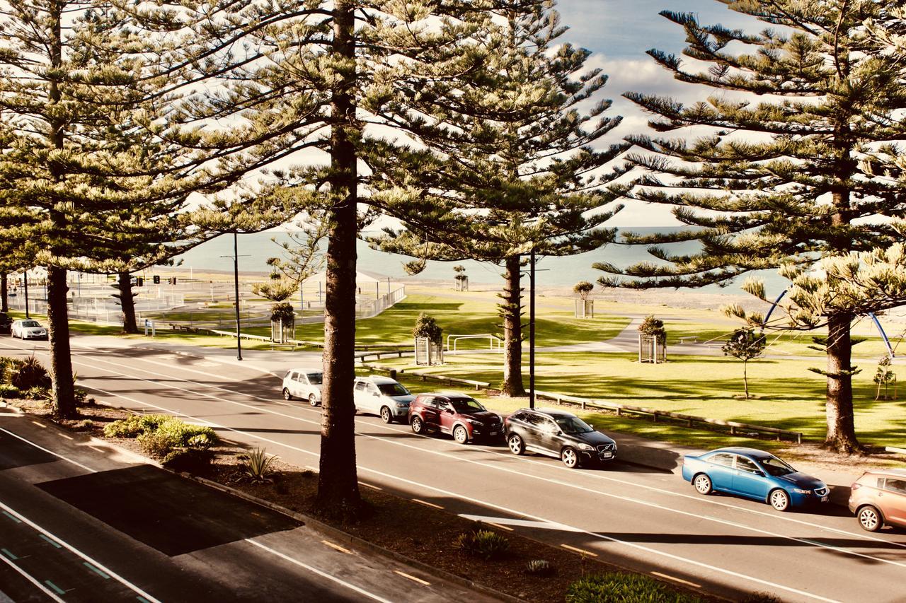 โรงแรม เดอะ นอติลุส เนเปียร์ ภายนอก รูปภาพ The Esplanade, 2015